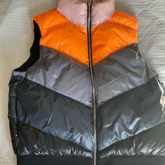 Love and sport winter,summer jacket. sleeveless multicolor. - Picture 8 of 12